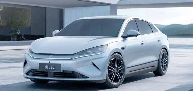 三款配置深度解析：选车指南九游会J9比亚迪秦L EV(图12)